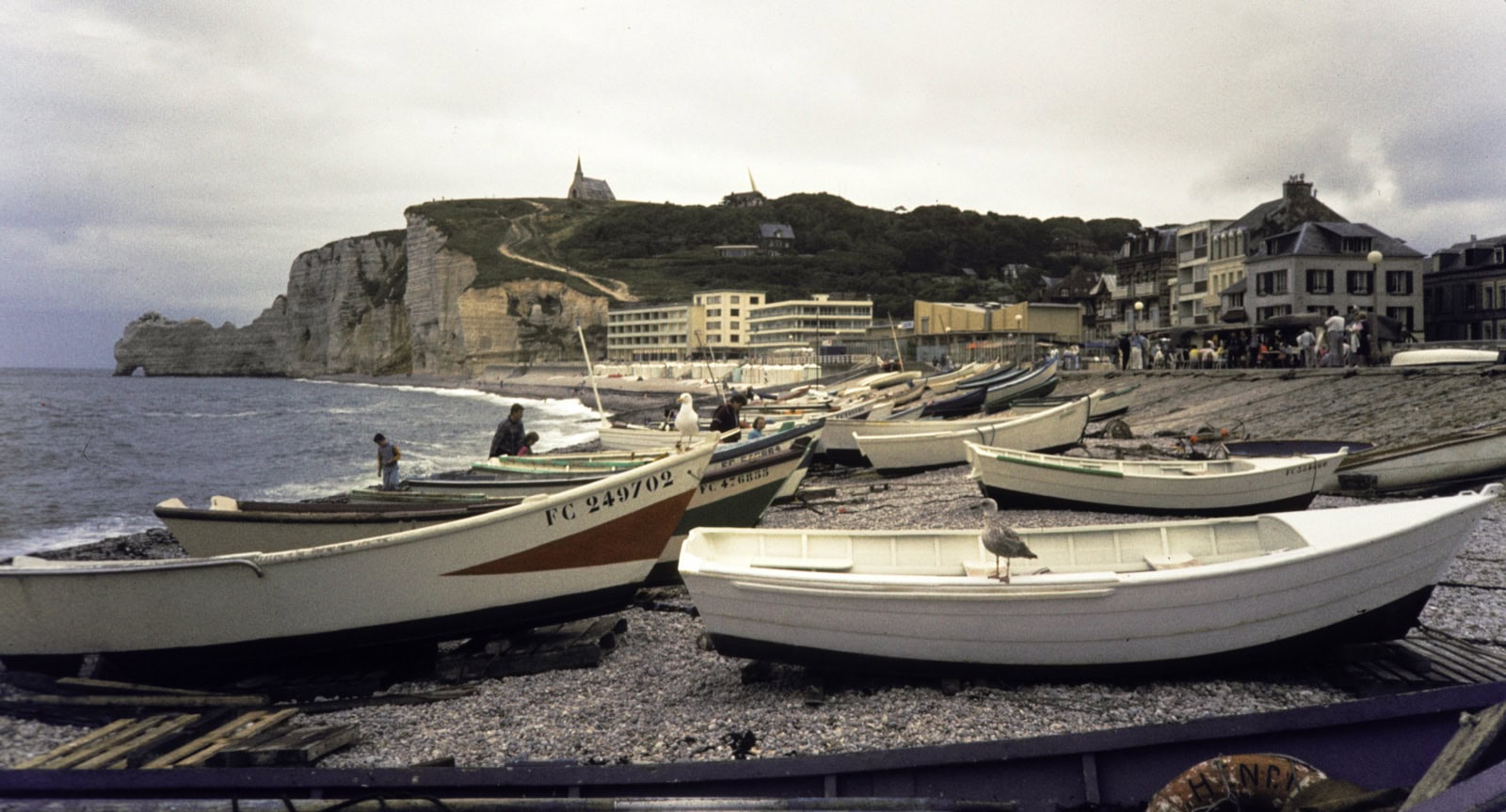 Road trip în Franța: de la Paris până în Normandia în 7 zile 8 Falezele de cretă din Étretat, Normandia