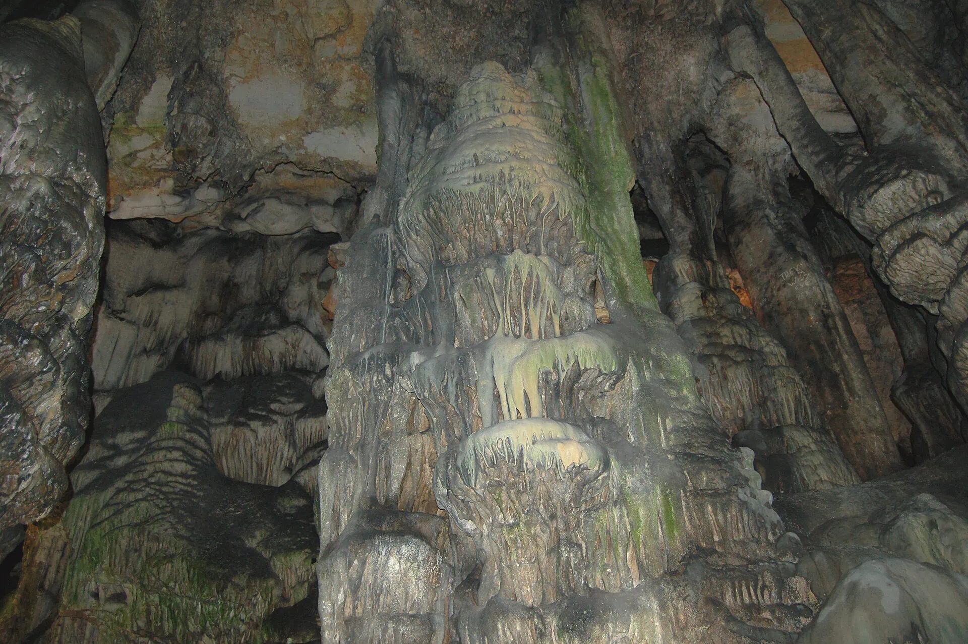 Jeskyně svatého Michala (St. Michael's Cave)