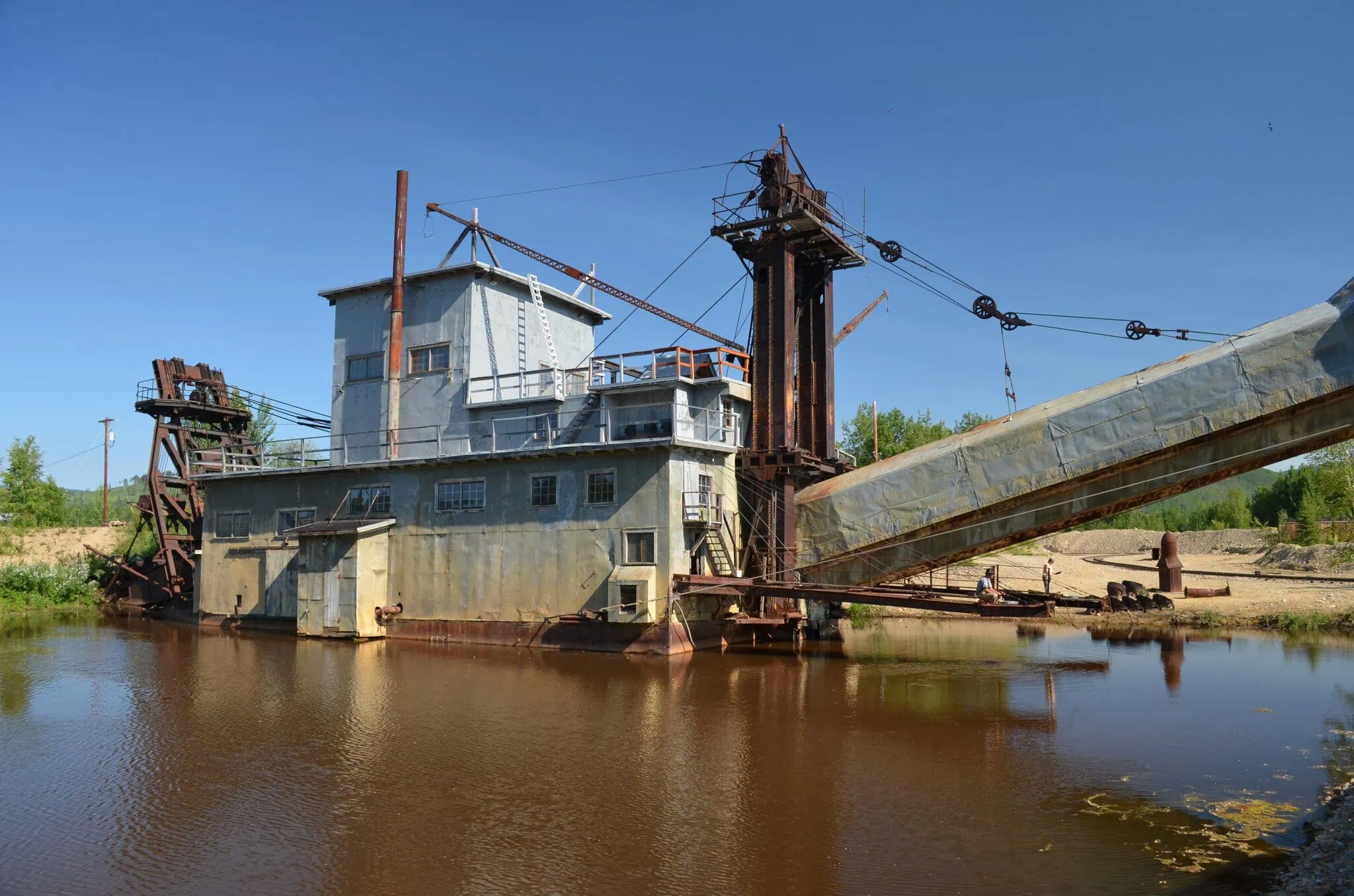 Fairbanks, Aljaška: 12 tipů, co vidět a dělat (aurora capital + Chena Hot Springs) 7 Historická zlatokopecká bagrovací loď Gold Dredge 8