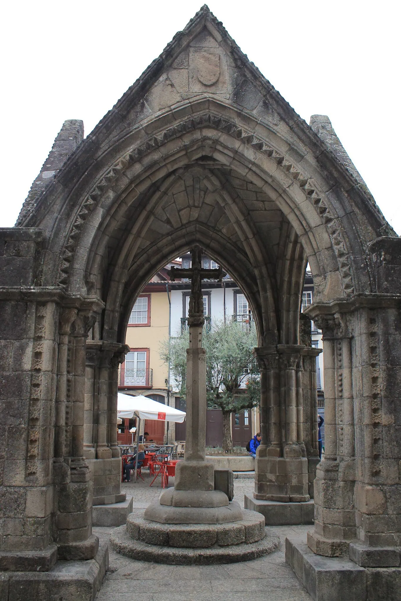 Guimarães, Portogallo: 13 cose da vedere nella culla del Portogallo 6 Padrão do Salado, monumento gotico di Guimarães