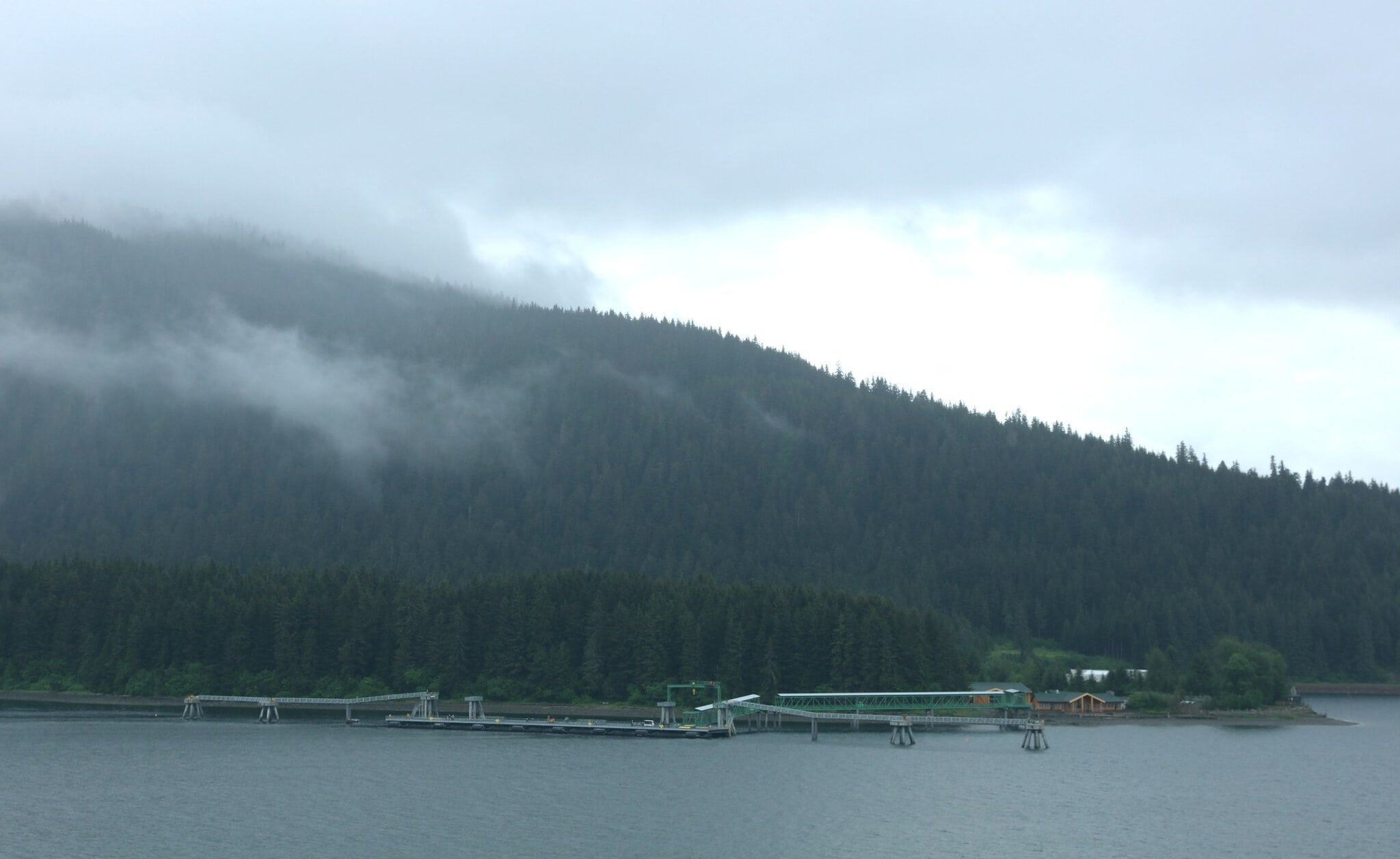 Croazieră Alaska: ghidul complet 2026 (Inside Passage, Glacier Bay, prețuri) 11 Icy Strait Point, oprire pentru croazieră