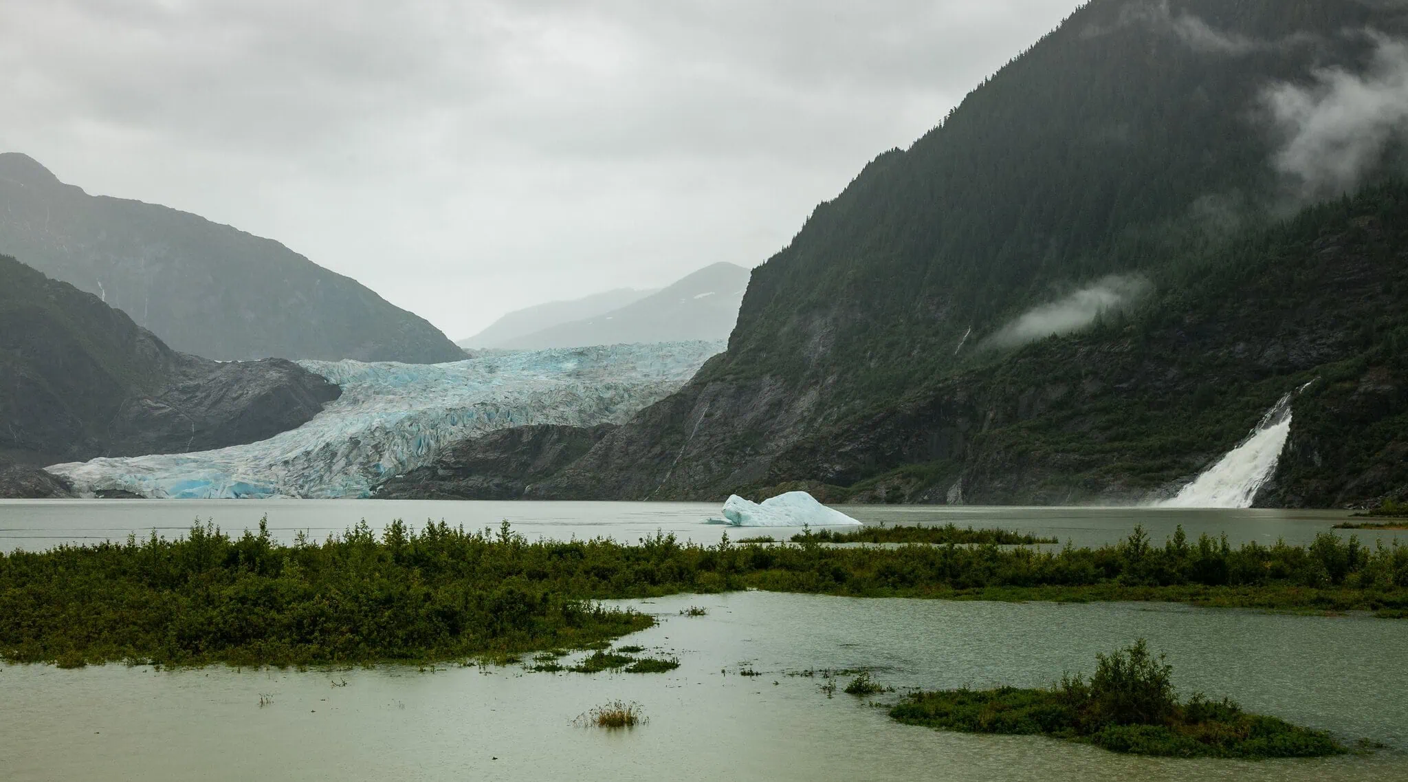 Mendenhall Glacier u Juneau, zastávka cruise