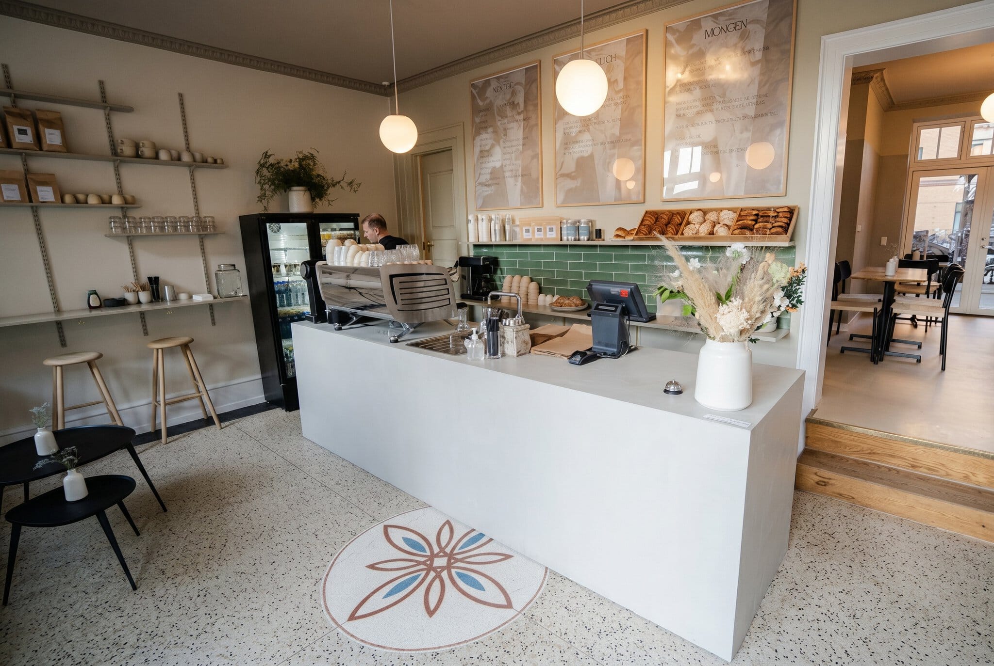 Praga vegetariană și vegană: 20 dintre cele mai bune localuri (2026) 9 Kala Café – local vegetarian în Praga