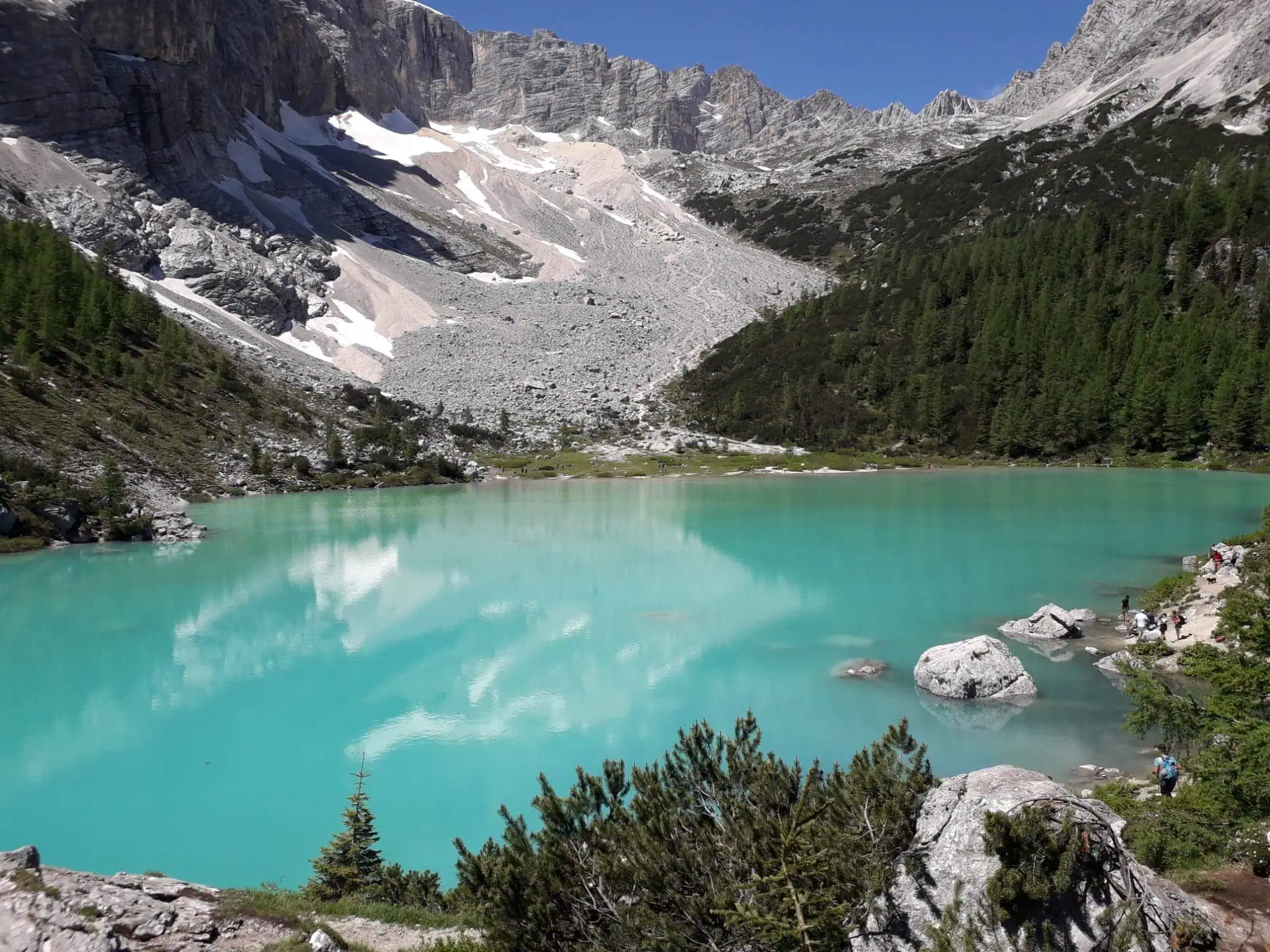Lago di Sorapis, Dolomiterna: 10 tips om vad du ska se och göra 6 Lago di Sorapis i slutet av den klassiska rutten från Passo Tre Croci