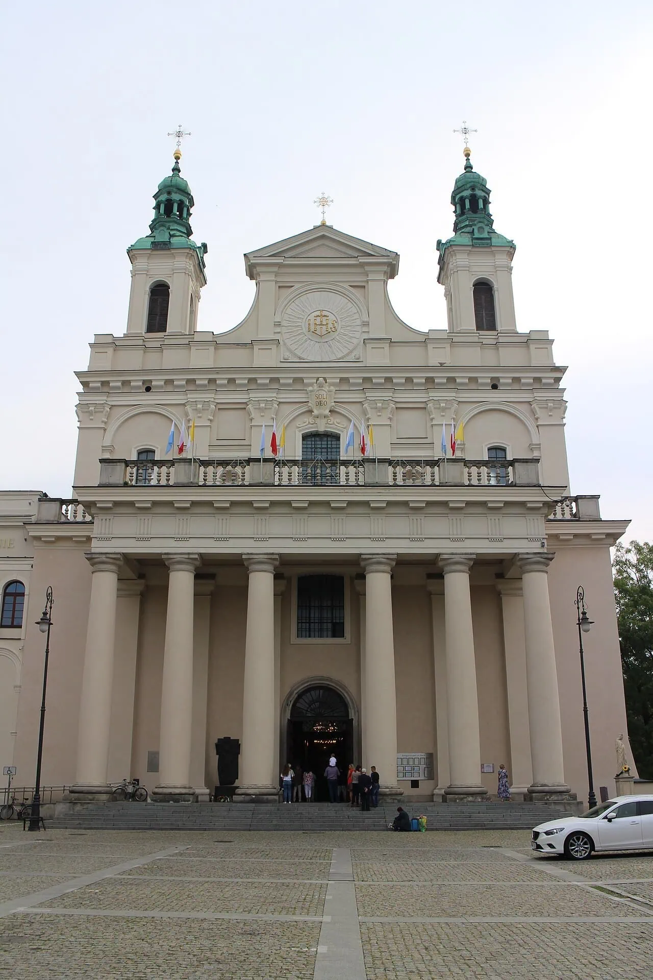 Lublin, Polsko: 15 tipů, co vidět a dělat v multikulturní perle 21 Barokní průčelí Katedrály sv. Jana Křtitele v Lublinu
