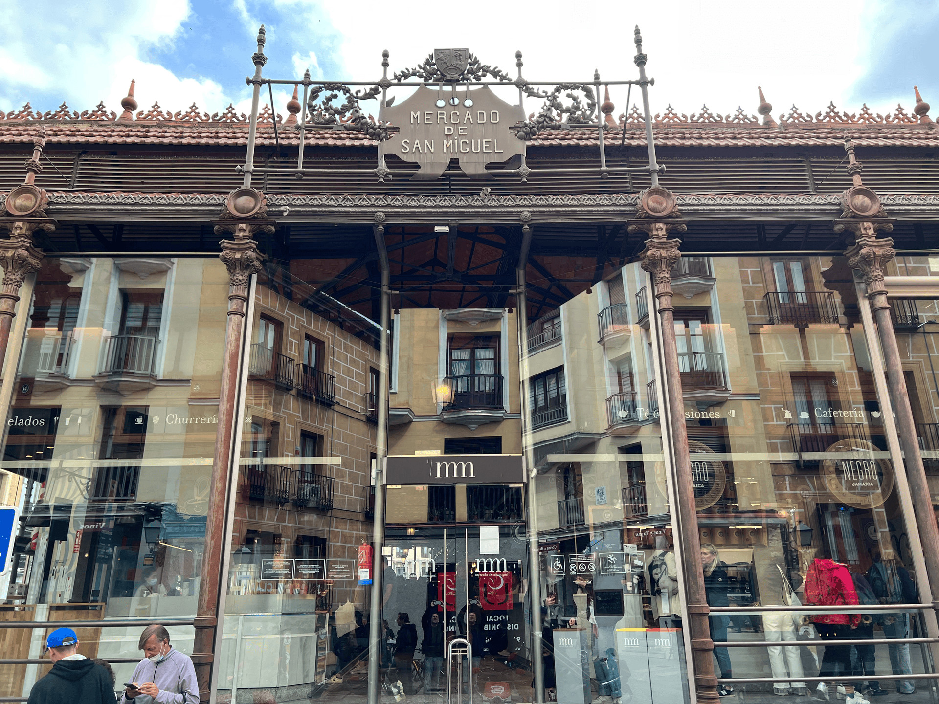 Madrid, Spania: 22 de idei ce să vezi și ce să faci 8 Mercado de San Miguel