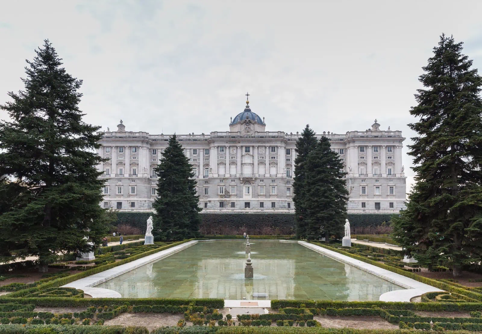 Královský palác (Palacio Real) v Madridu