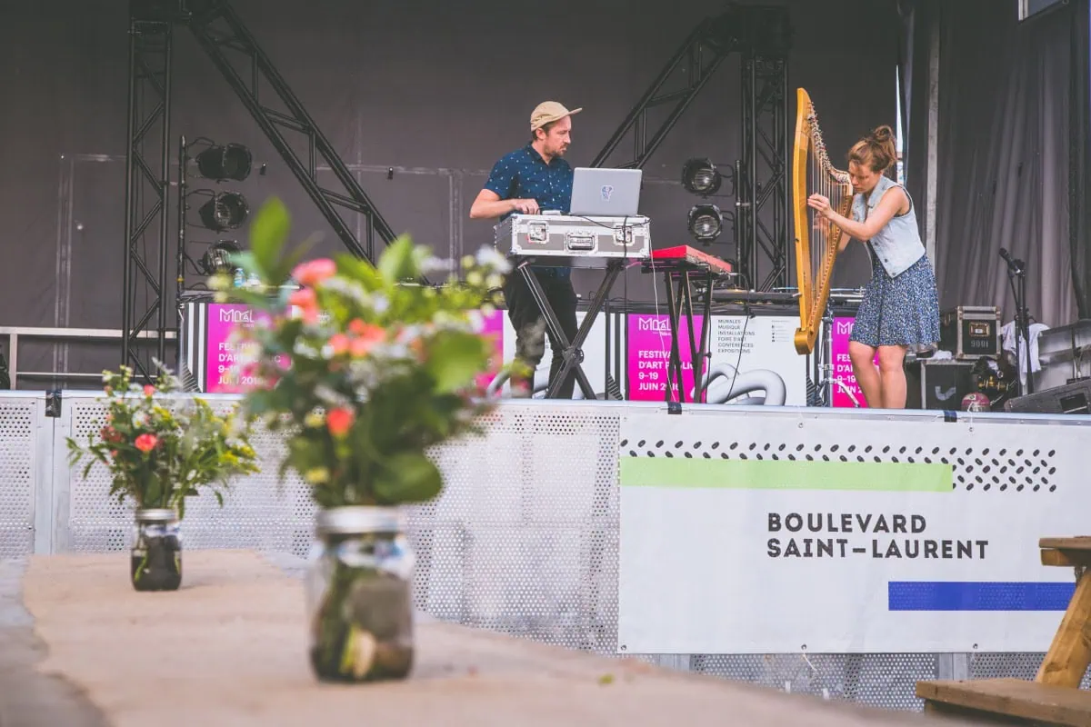 Hudebni festival na Boulevard Saint-Laurent ve ctvrti Plateau