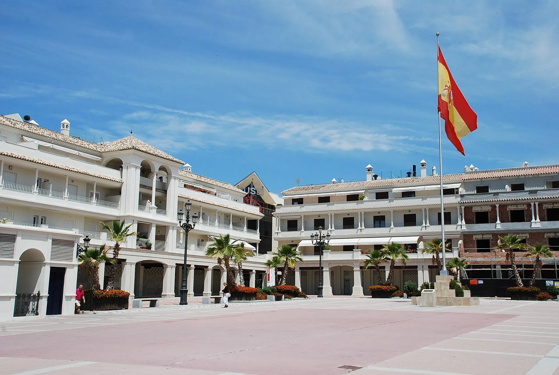 Nerja, Španielsko: jaskyne, pláže a Balkón Európy 9 Divokejšia príroda na pláži Maro