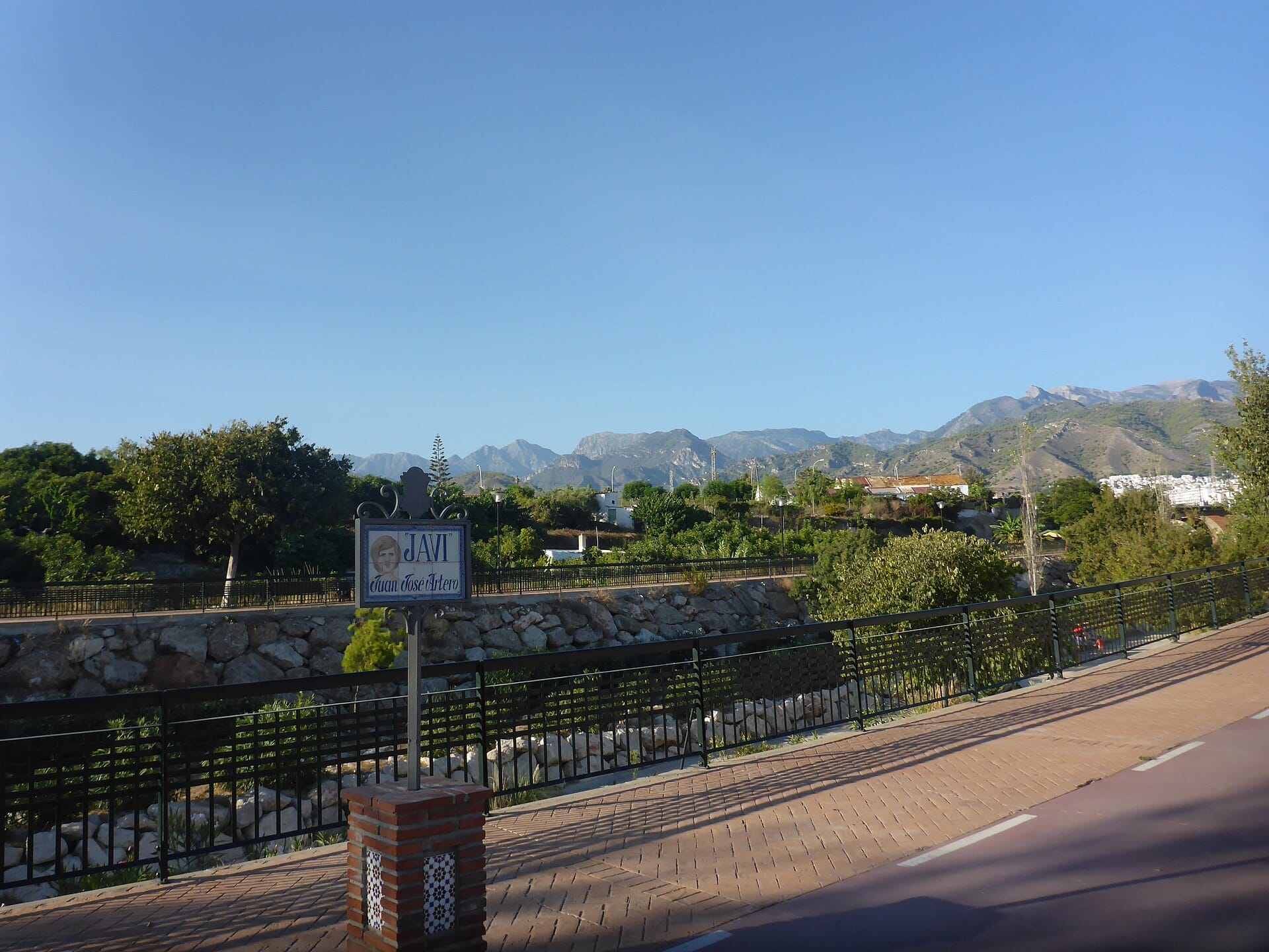 Nerja, Spania: peșteri, plaje și Balconul Europei 6 Fascinantele Peșteri Nerja (Cueva de Nerja)