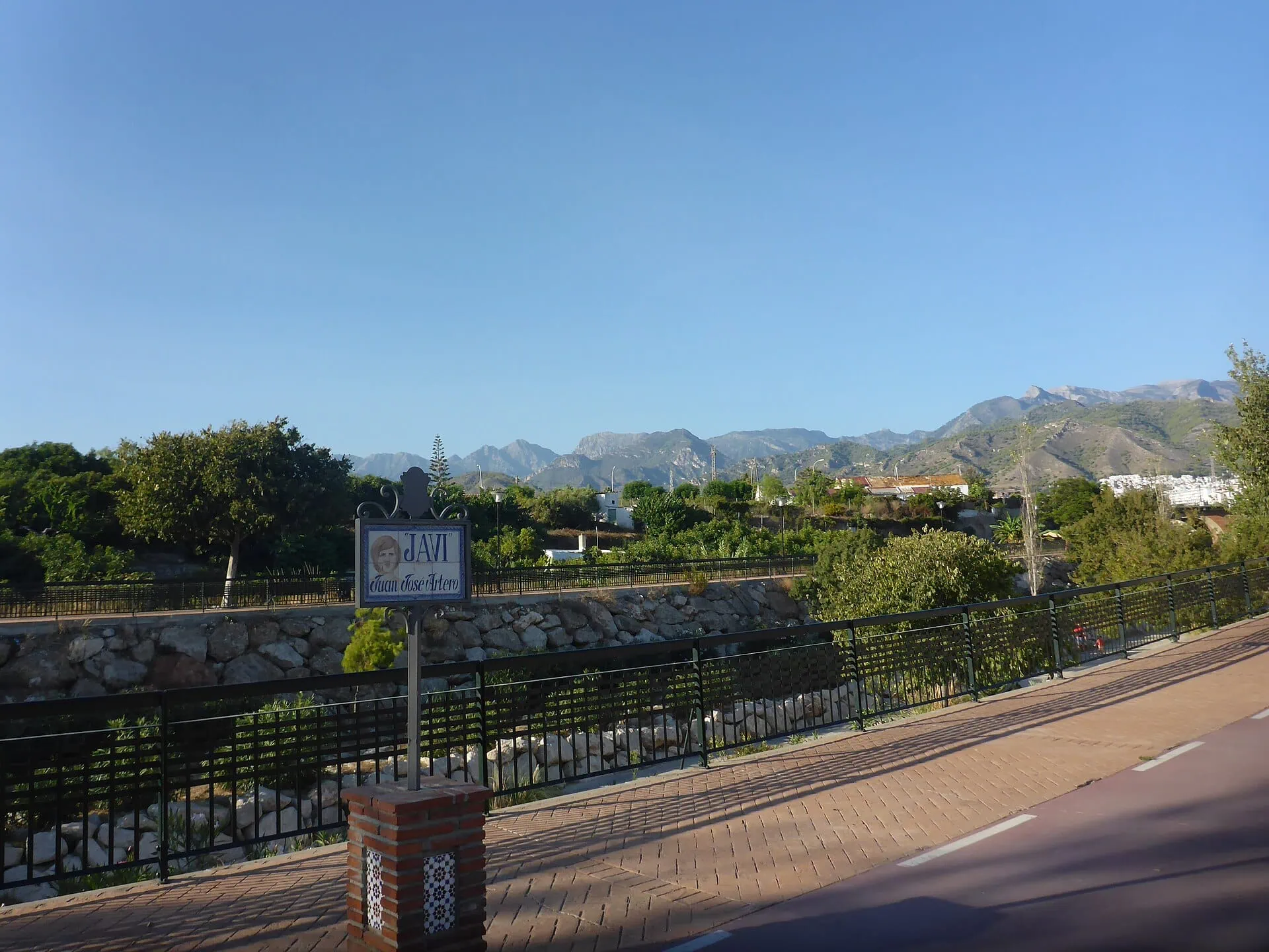 Nerja, Španielsko: jaskyne, pláže a Balkón Európy 6 Fascinujúce Jaskyne Nerja (Cueva de Nerja)