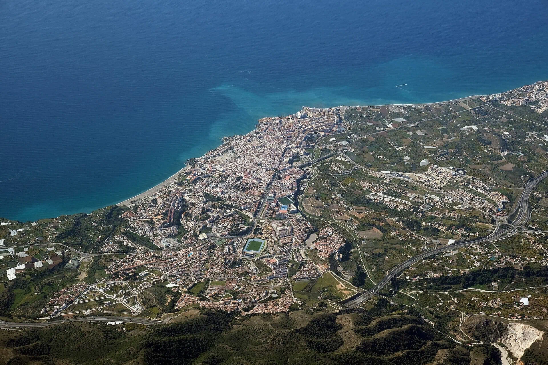 Nerja, Španielsko: jaskyne, pláže a Balkón Európy 5 Vyhliadka Balcón de Europa