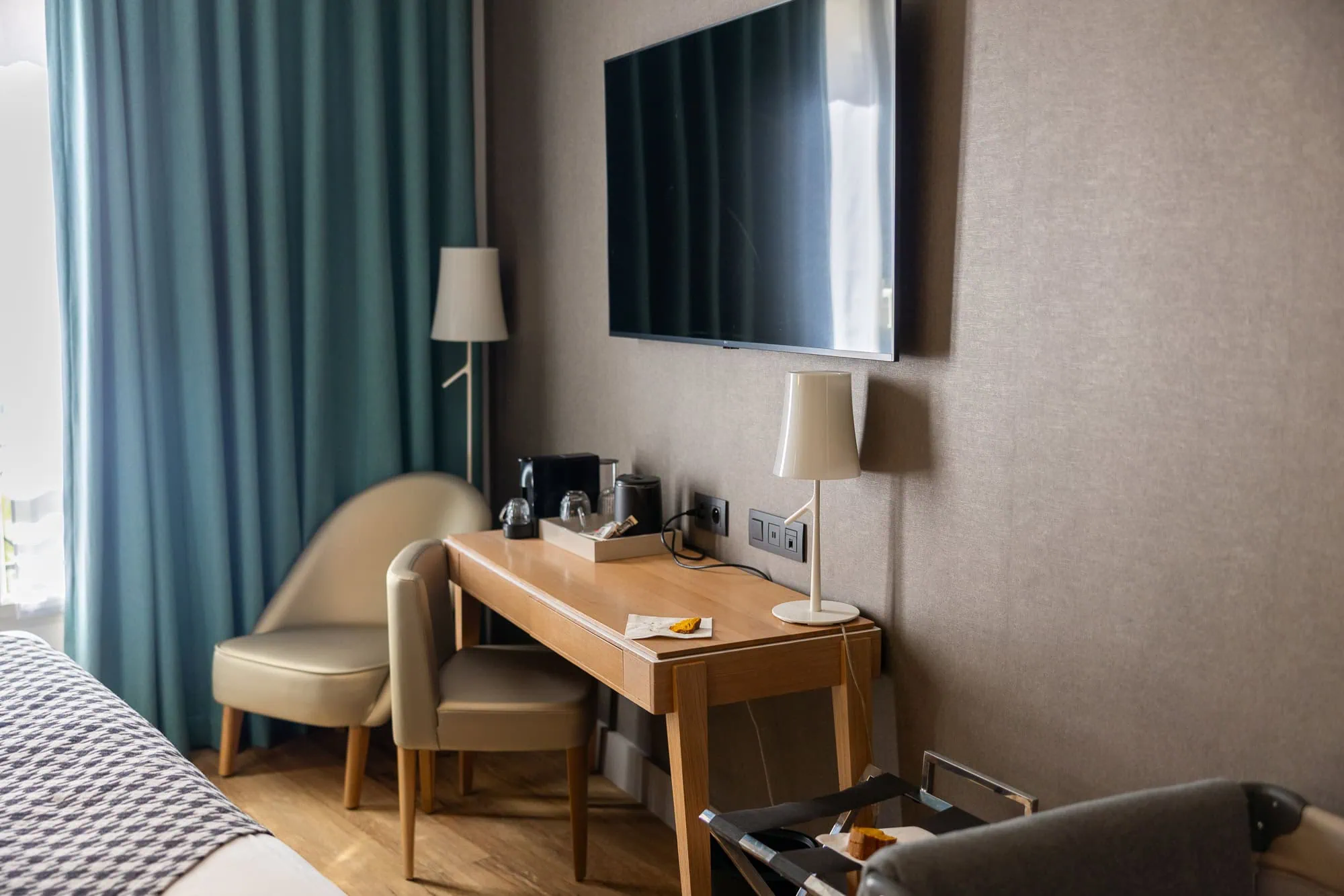 Recenze Hôbou Paris: Autentický francouzský butikový hotel ideální na výlet do Versailles 4 paris 4360