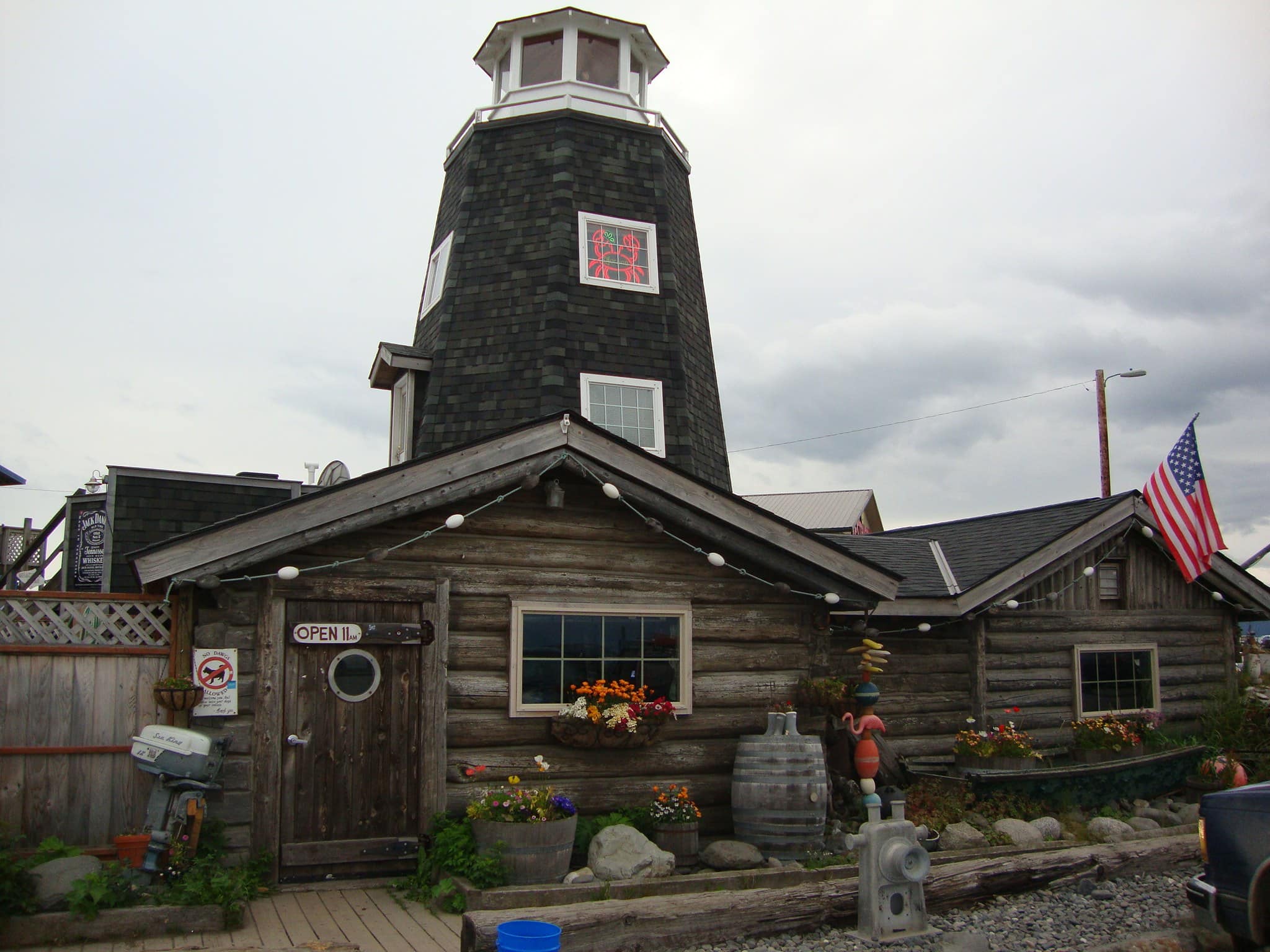 Homer, Alaska: 12 sfaturi despre ce să vezi și ce să faci (End of the Road pe Peninsula Kenai) 4 Faimosul Salty Dawg Saloon pe Homer Spit