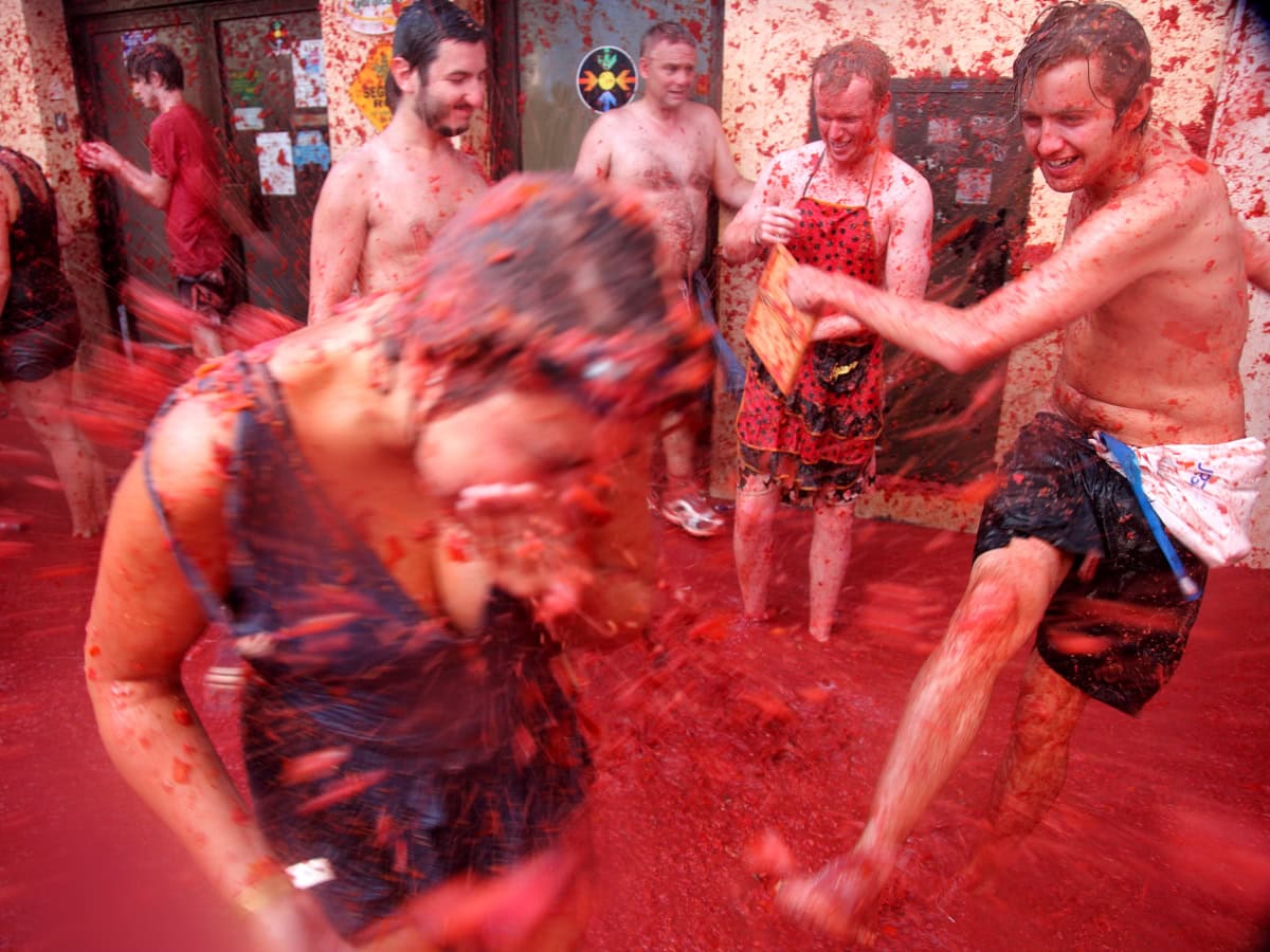 La Tomatina: paradicsomcsata Buñolban (így vehetsz részt) 7 Az egyes számú szabály: a paradicsomot mindig nyomd szét