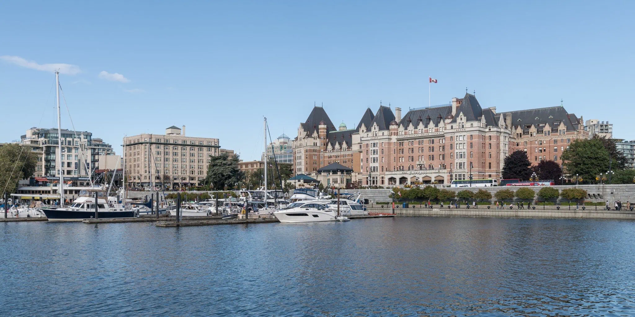 Victoria, Kanada: 12 tipů, co vidět a dělat (Inner Harbour, Butchart, čaj)