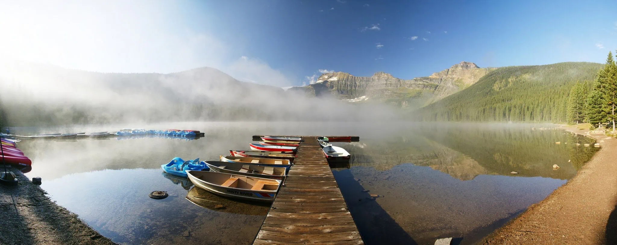 Waterton Lakes, Kanada: 10 tipů, co vidět a dělat 8 Cameron Lake na konci Akamina Parkway