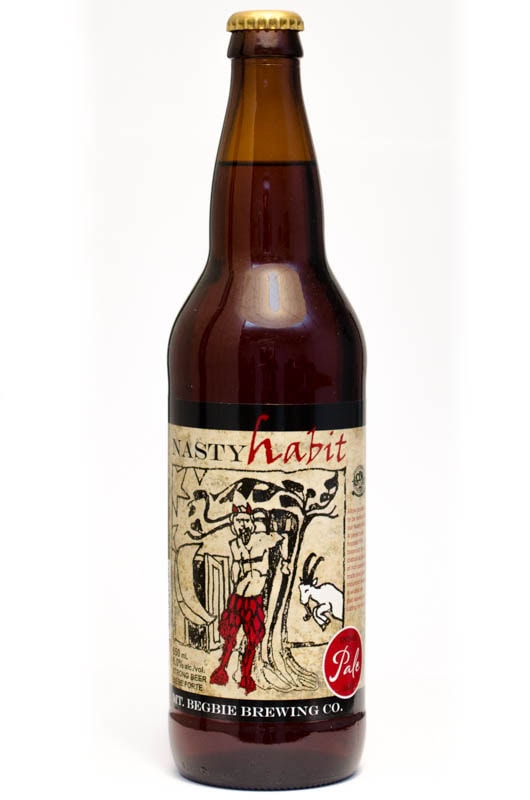 Revelstoke, Canada: 12 lucruri de văzut și de făcut (Heritage City și Meadows in the Sky) 14 Bere de la fabrica locală Mt. Begbie Brewing Co. din Revelstoke