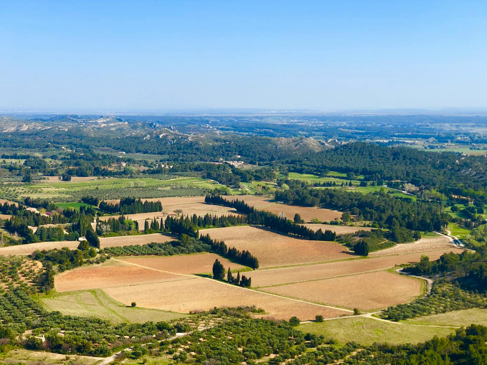 Provence, Frankreich: 14 Tipps für Sehenswürdigkeiten 2026 21 Provenzalische Landschaft