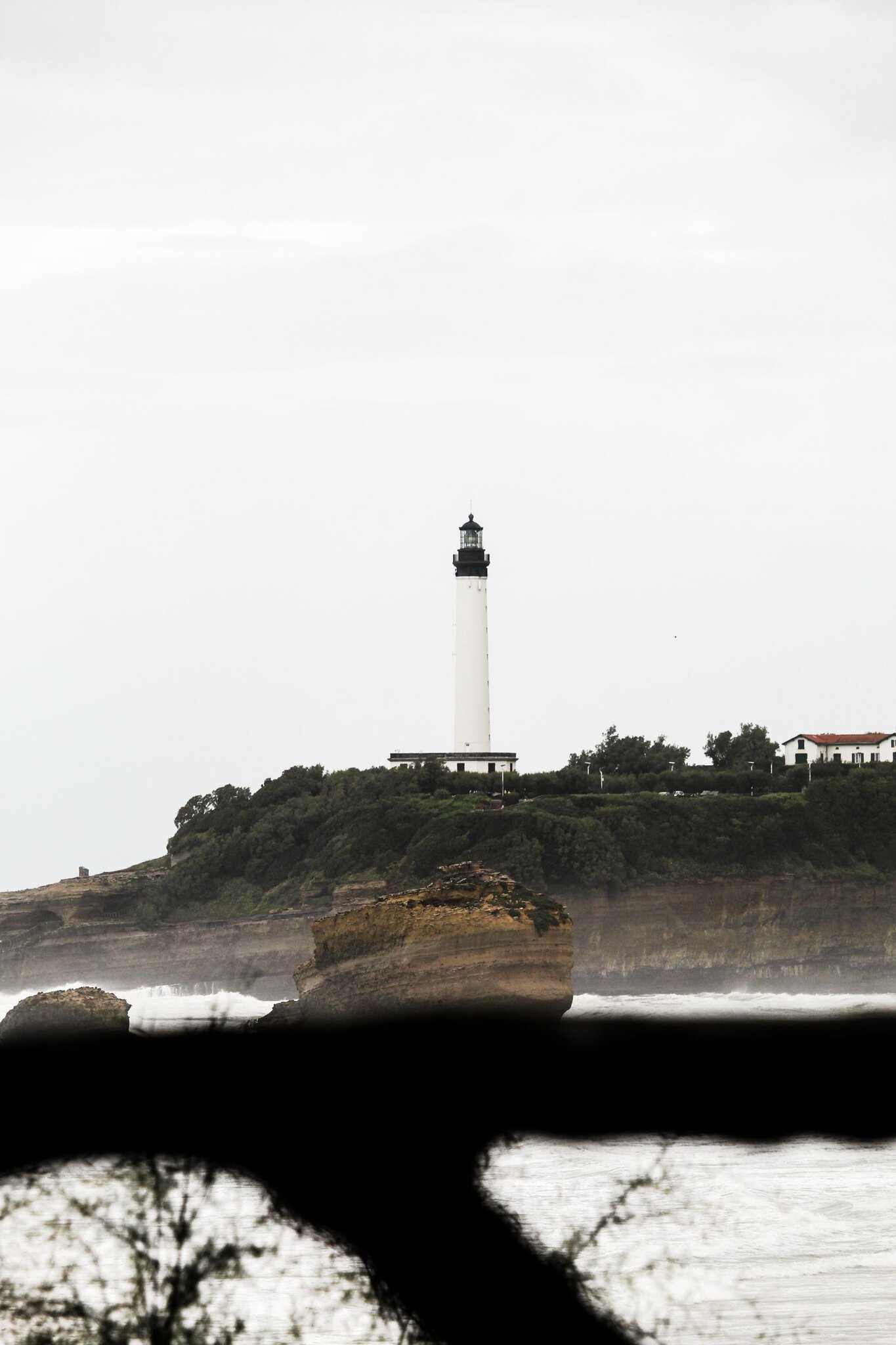 Biarritz și Țara Bascilor franceză: 13 sfaturi în 2026 6 Farul Phare de Biarritz pe faleză
