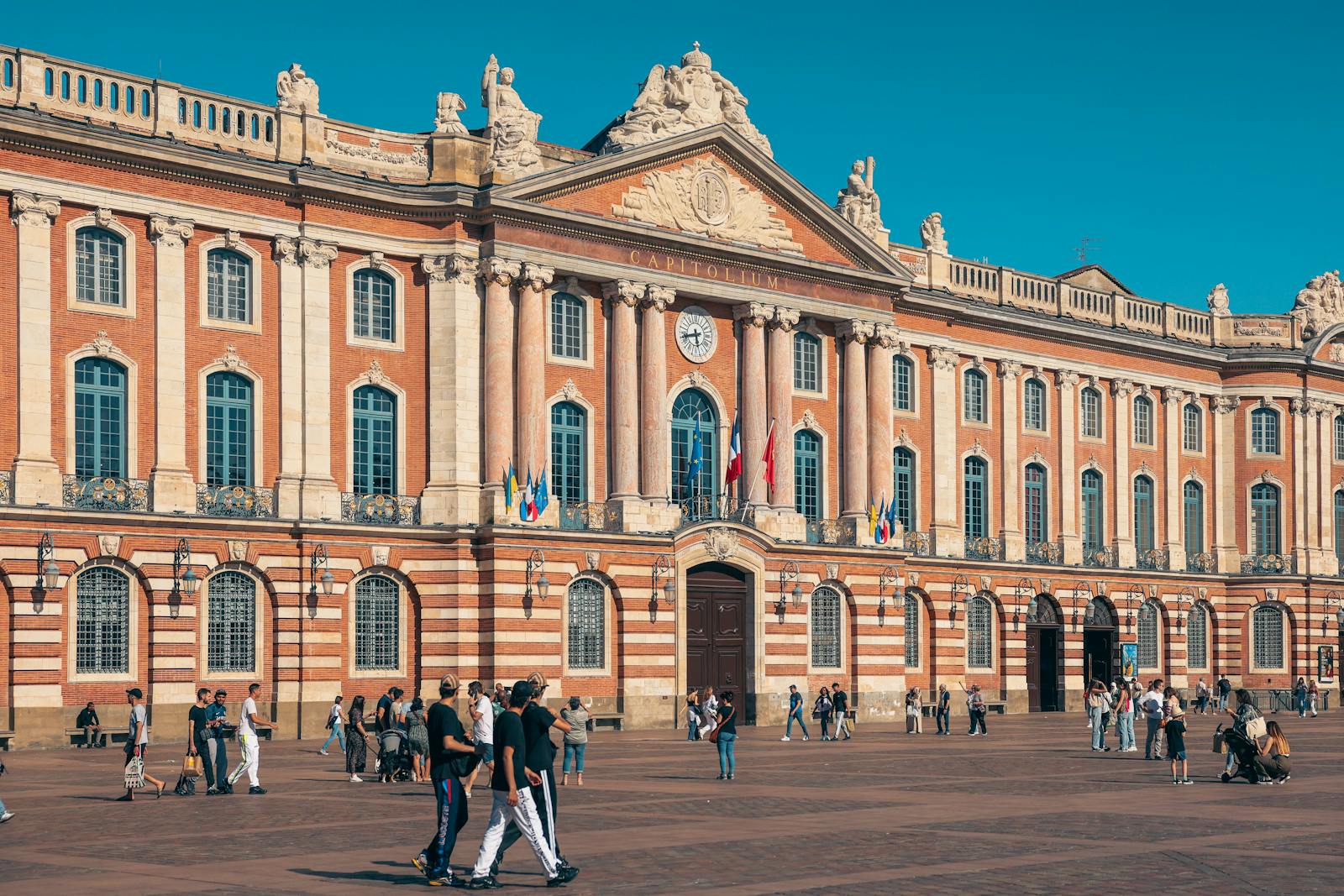 Namesti Place du Capitole a radnice v Toulouse