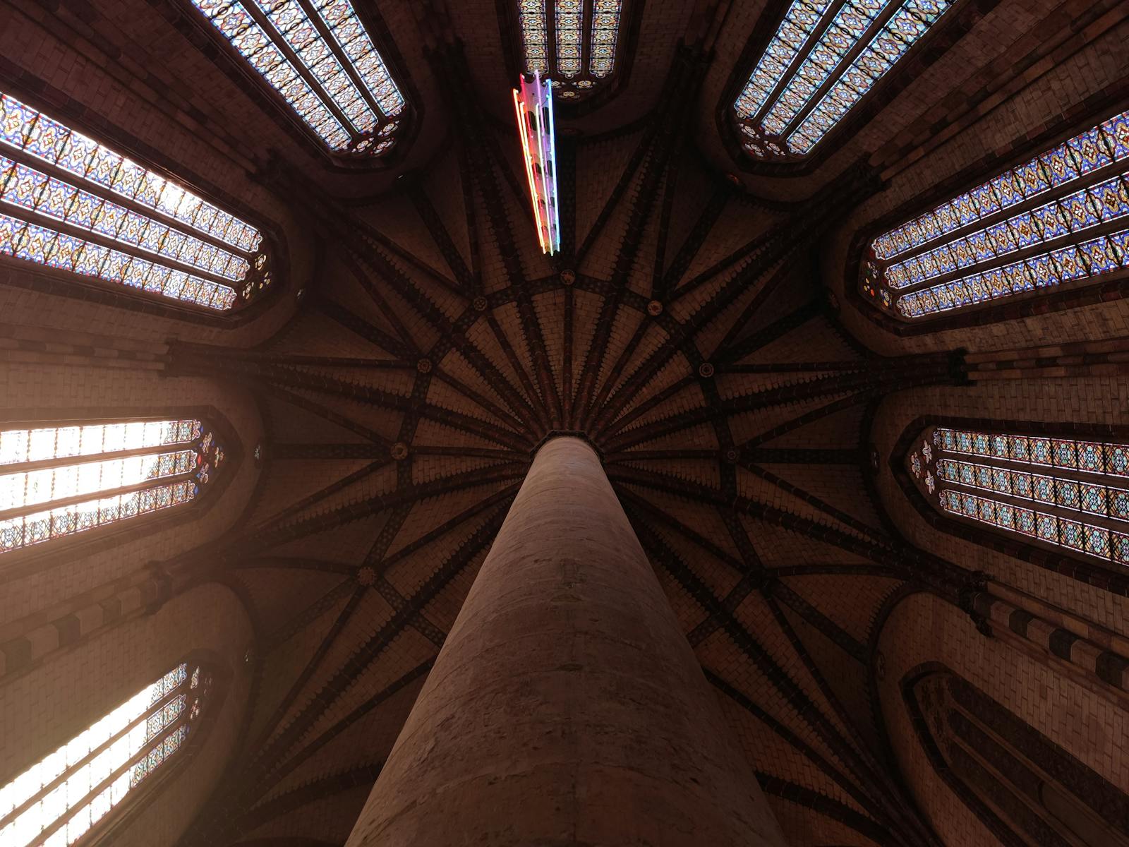 Klenba stropu klastera Jacobins v Toulouse