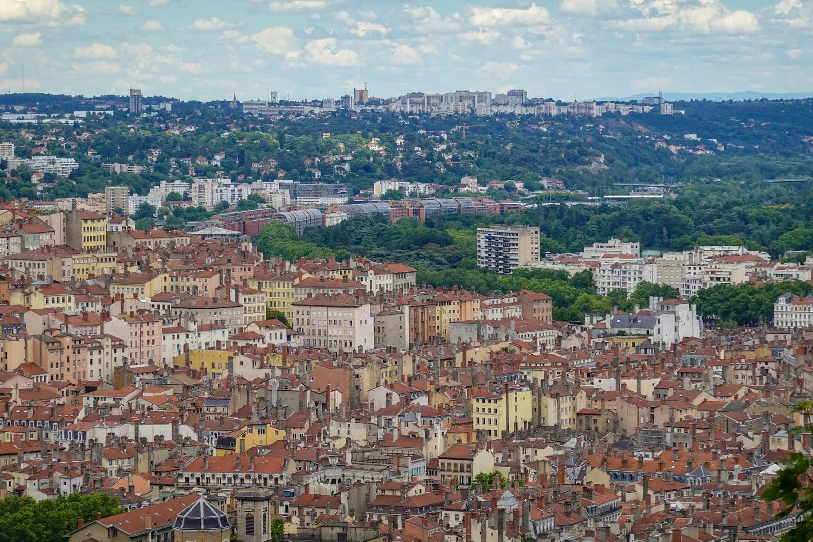 Lione, Francia: 14 consigli su cosa vedere e fare nel 2026 3 Veduta aerea di Lione con l'architettura storica