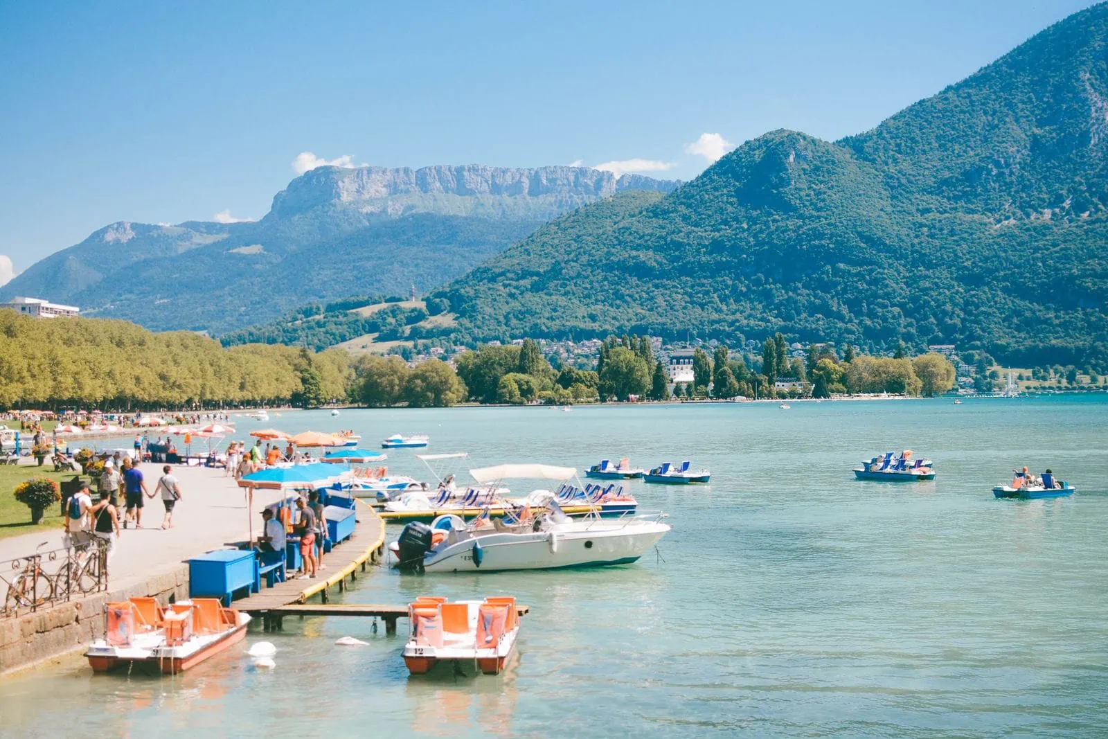 Annecy, Francia: 12 imprescindibles de la Venecia de los Alpes en 2026 11 Baño y las mejores playas de Annecy