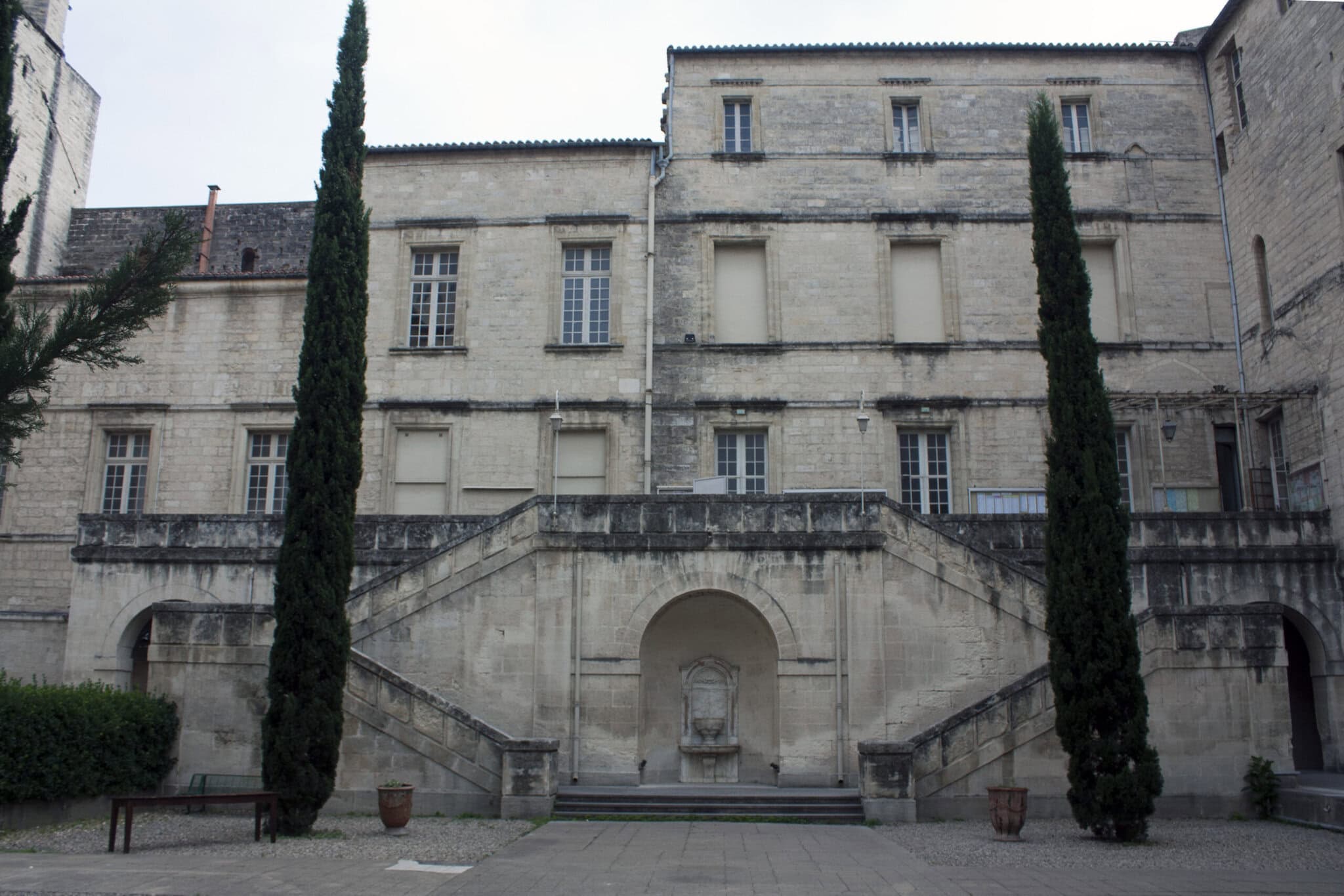 Montpellier, Franța: 13 lucruri de văzut și făcut în 2026 8 Cea mai veche facultate de medicină funcțională din lume