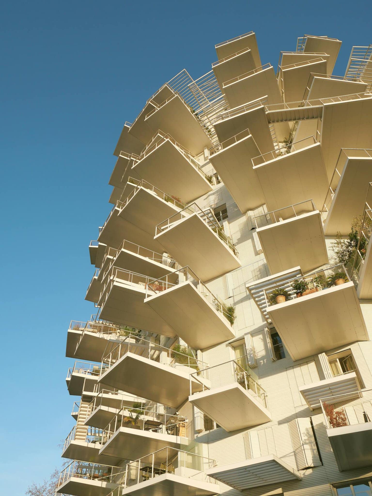 Montpellier, Franța: 13 lucruri de văzut și făcut în 2026 12 Nebunia arhitecturală L'Arbre Blanc
