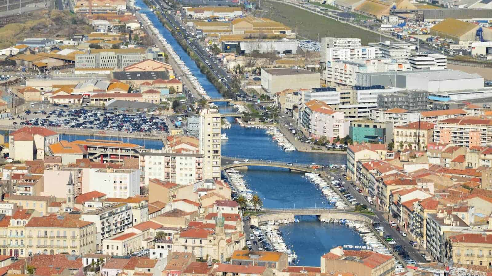 Montpellier, Franța: 13 lucruri de văzut și făcut în 2026 16 Sète: Veneția Languedocului și turnirurile nautice