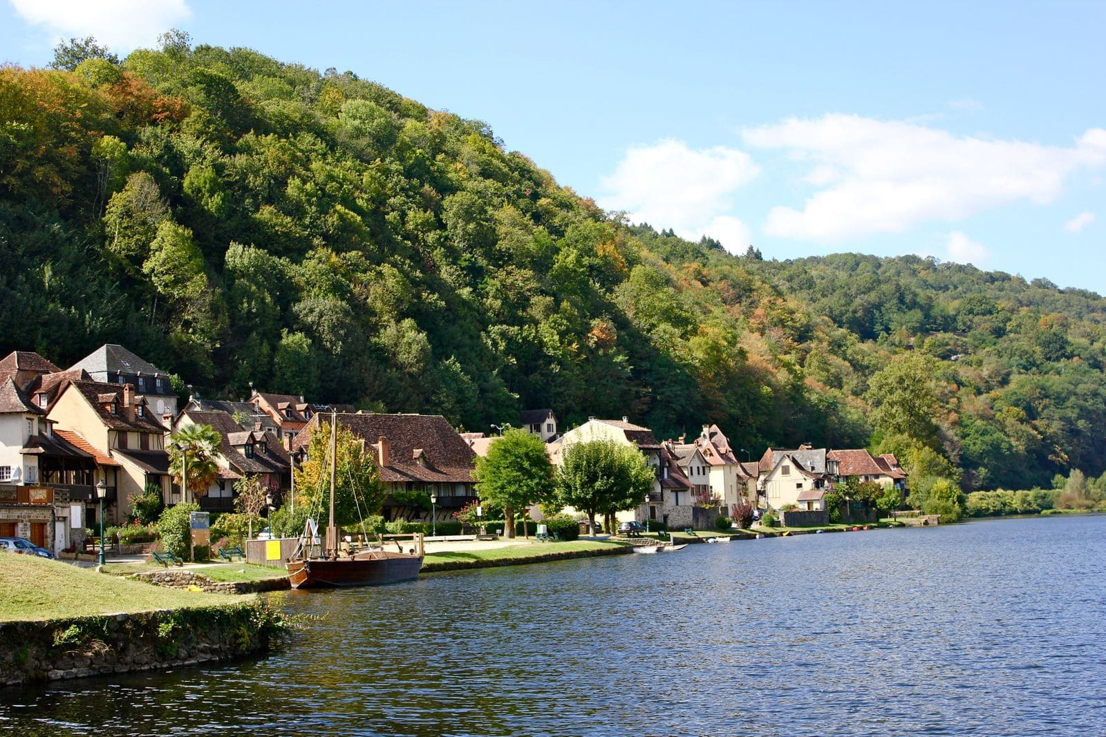 Dordogne și Périgord: 15 lucruri de văzut și făcut în 2026 2 Unde să te cazezi în Dordogne și Périgord