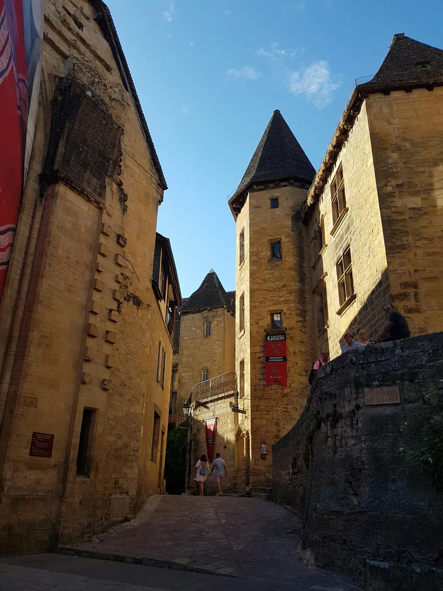 Dordogne și Périgord: 15 lucruri de văzut și făcut în 2026 4 Sarlat-la-Canéda și străduțele sale