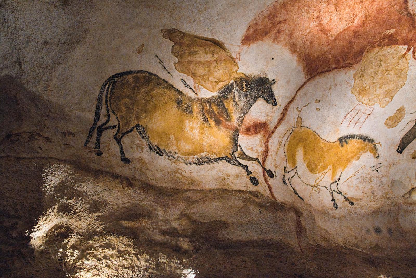 Dordogne și Périgord: 15 lucruri de văzut și făcut în 2026 13 Peștera Lascaux IV și tehnologia modernă