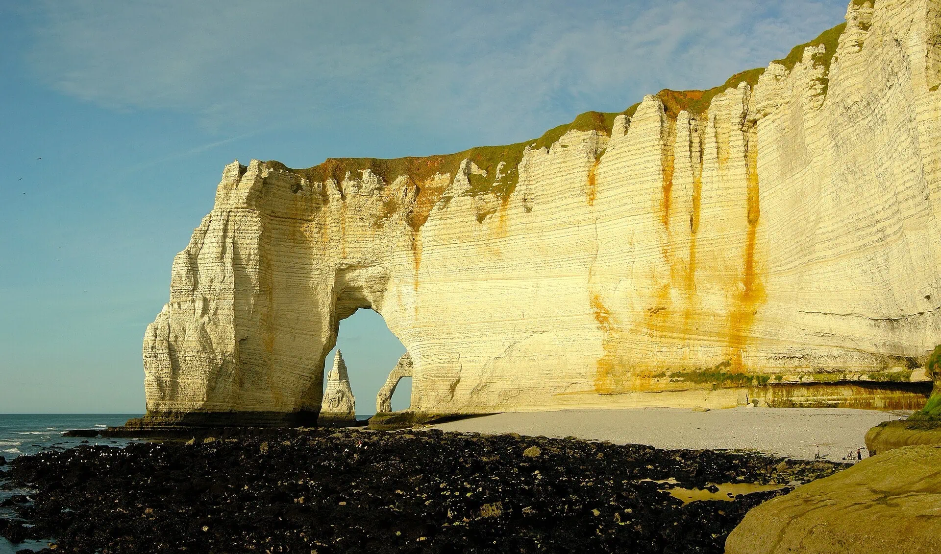 Il maestoso arco di roccia Manneporte