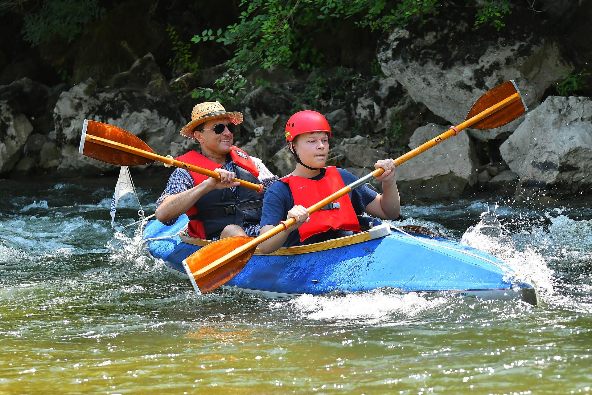Ardèche, Francia: 12 cose da vedere e fare nel 2026 95 Discesa delle rapide in kayak, preparazione all'acqua