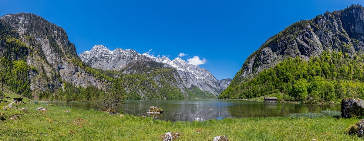 Nejkrásnější jezera světa: 15 míst, která vás dostanou 10 Smaragdový Königssee v Berchtesgadenských Alpách, Německo