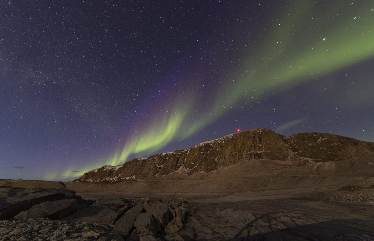 Aurora boreală: unde și când o vezi (12 cele mai bune locuri) 9 Aurora boreală deasupra Groenlandei