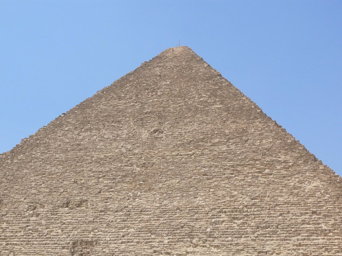 Cele șapte minuni ale lumii: antice și noi la un loc 2 Marea Piramidă din Giza, singura minune antică păstrată