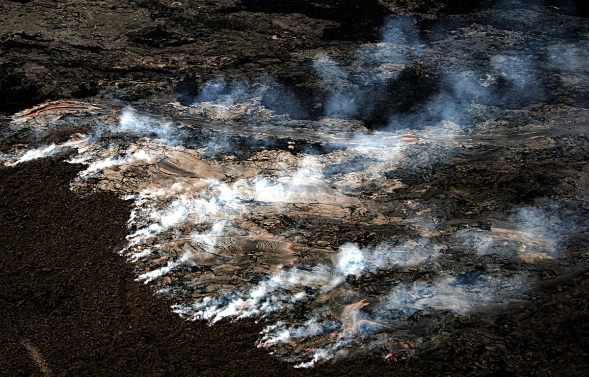 Cei mai celebri vulcani din lume: 16 munți de foc pe care ar trebui să-i vezi 16 Curgeri de lavă ale vulcanului Kilauea din Hawaii