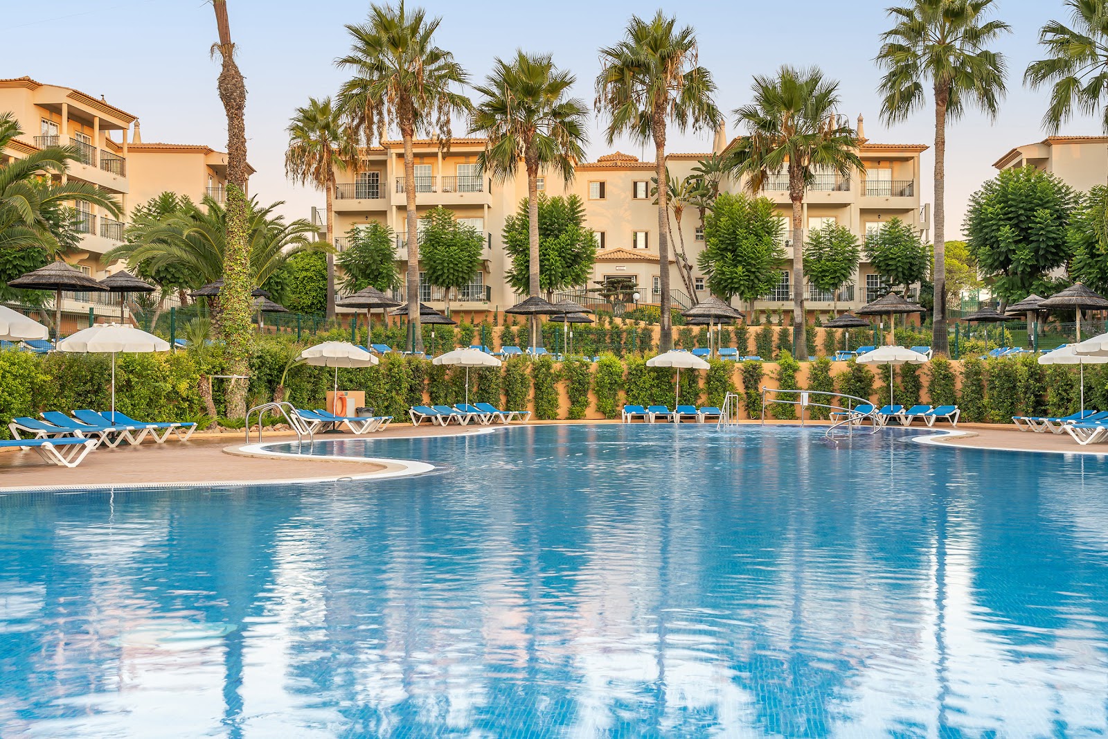 Hoteles familiares en el Algarve (Portugal): 14 mejores alojamientos para 2026 3 Hotel 3HB Clube Humbria