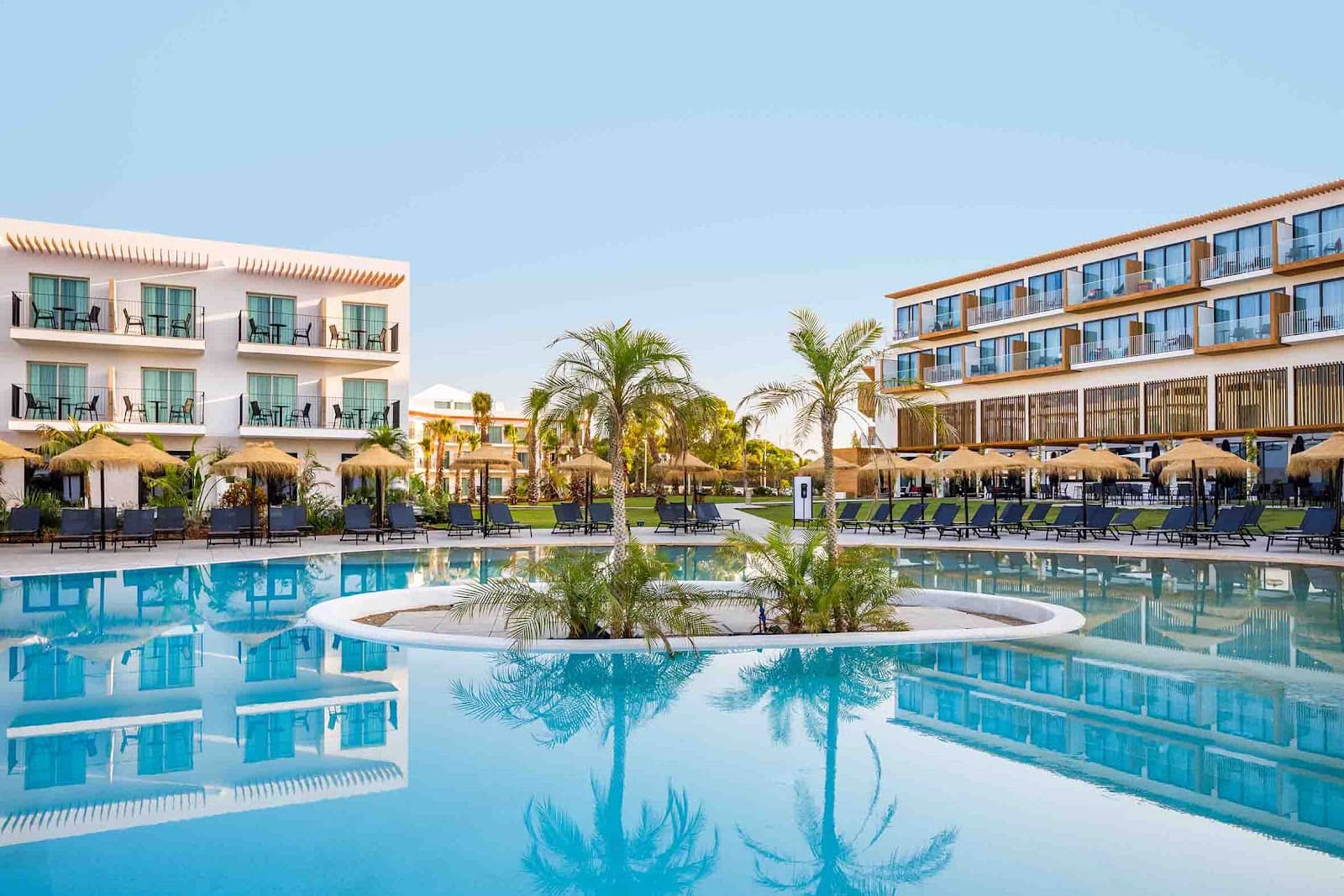 All inclusive Algarve i Portugal: bästa hotellen och resorterna 2026 12 Hotell AP Cabanas Beach & Nature