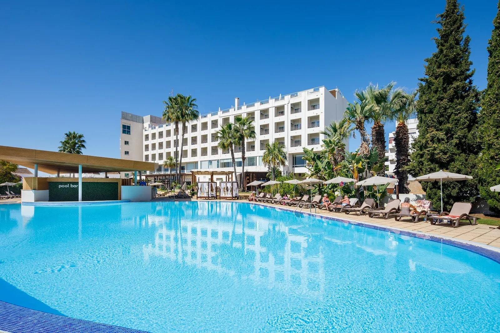 Hotely jen pro dospělé v Algarve: 11 tipů na nejlepší adults-only pro páry 8 Hotel AP Maria Nova Lounge (16+)