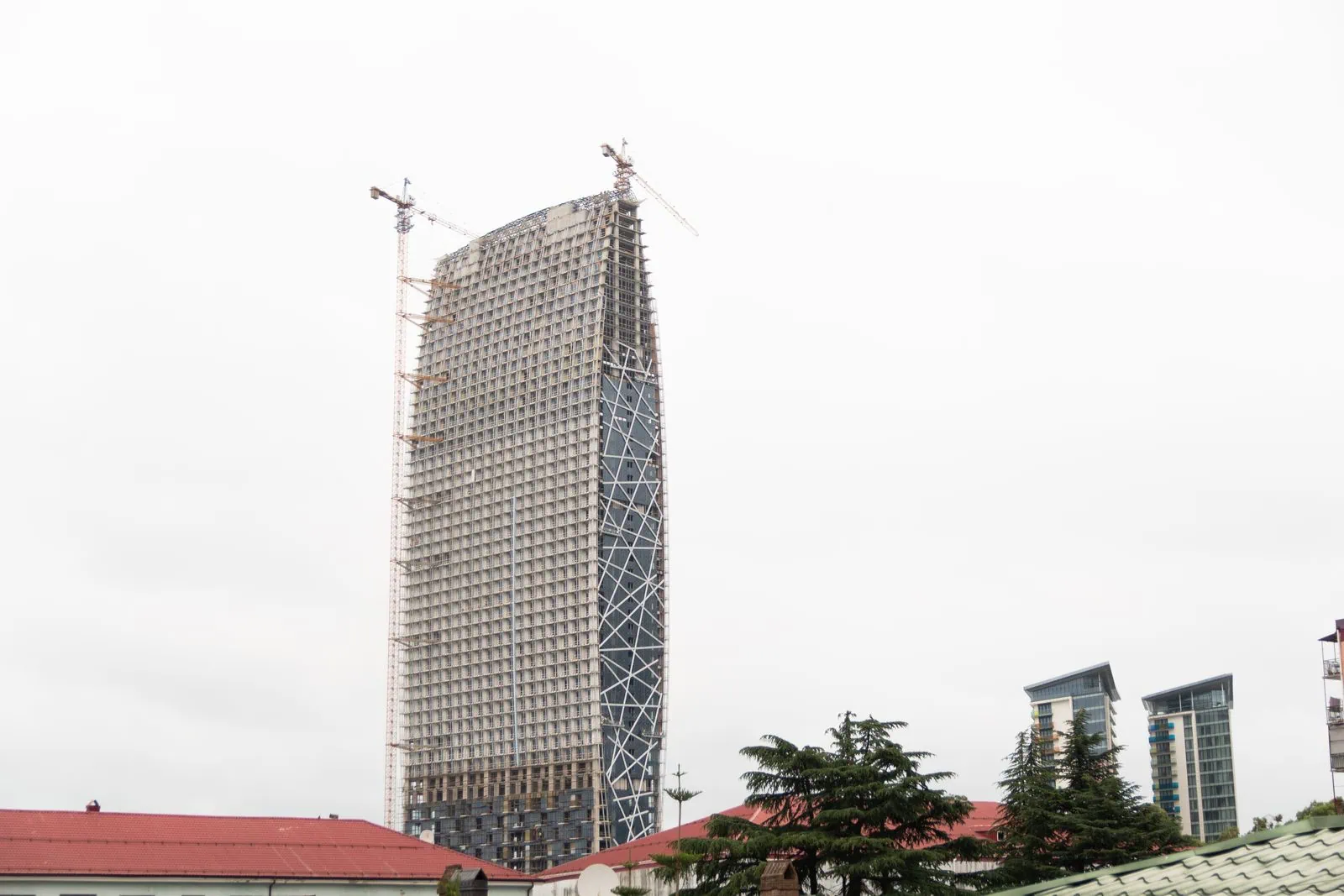 Batumi, Grúzia: 22 tipp, mit nézz meg a Fekete-tengernél 2026-ban 11 Batumi Tower — felhőkarcoló óriáskerékkel