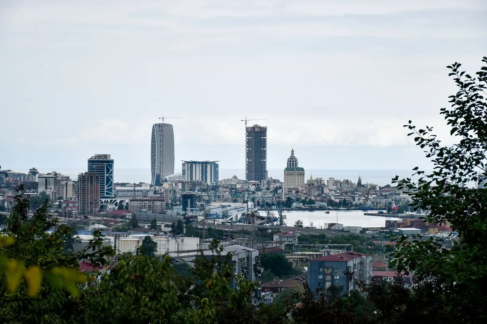 Batumi, Grúzia: 22 tipp, mit nézz meg a Fekete-tengernél 2026-ban 4 Hol szállj meg Batumiban