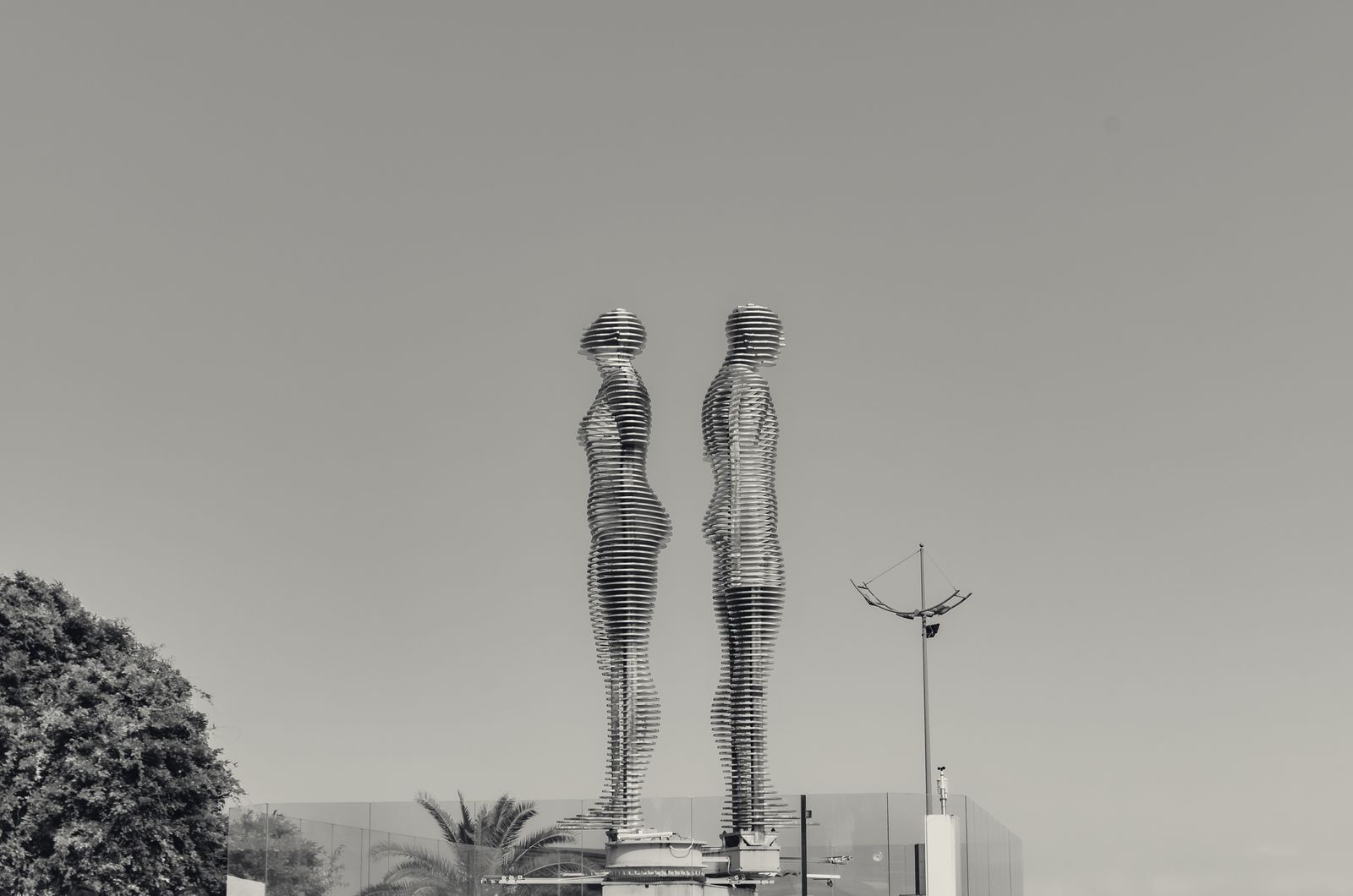 Batumi, Georgia: 22 Things to See & Do on the Black Sea in 2026 7 Ali and Nino statue — a moving symbol of love
