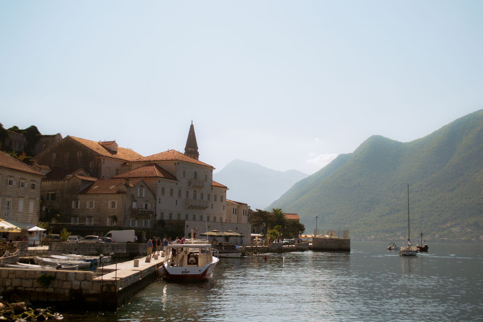 Boka Kotorská a Perast: 12 tipů, co vidět a dělat 5 Perast: Městečko bez aut a barokní paláce