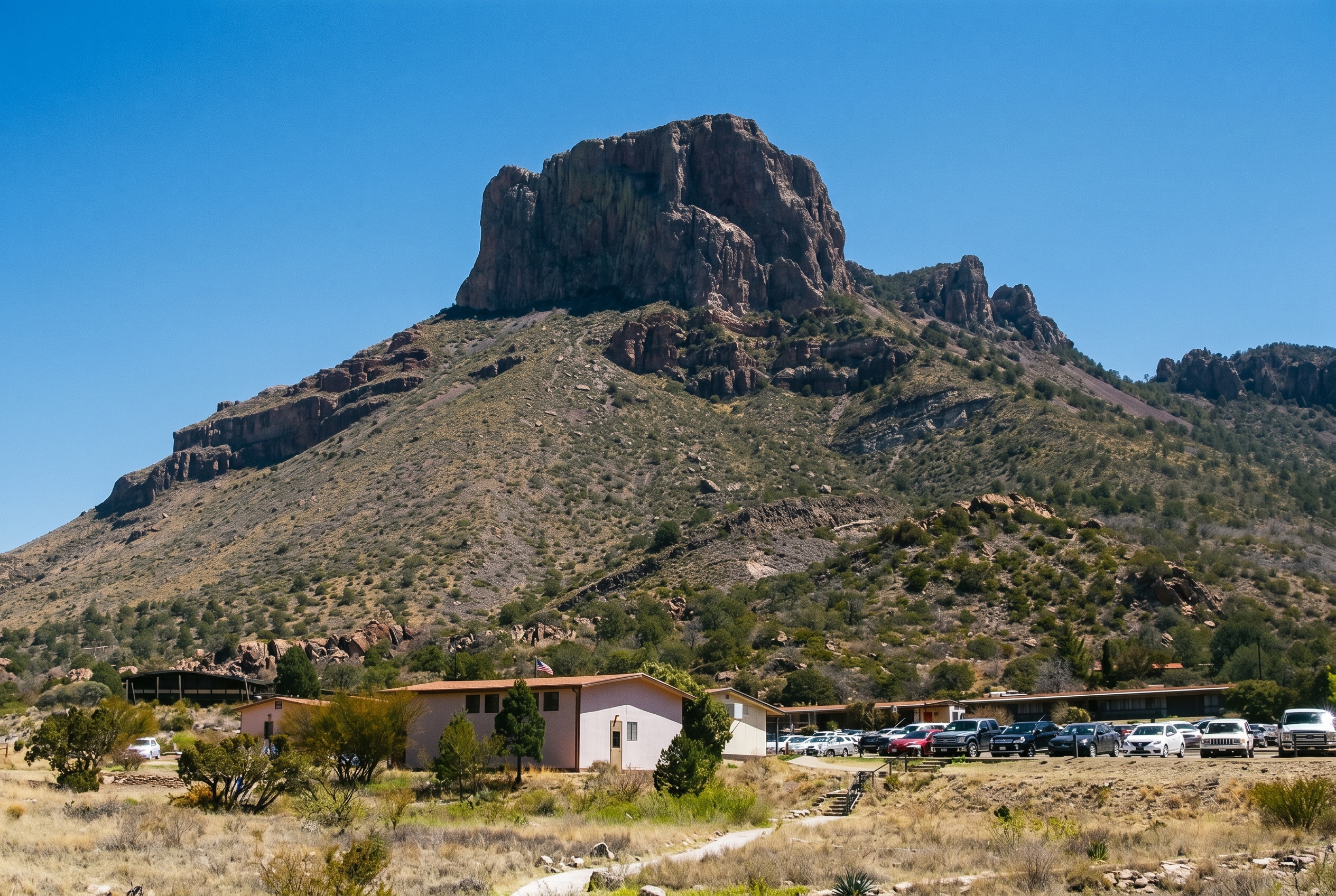 Big Bend National Park, Texas: 15 tipů, co vidět a dělat 13 Casa Grande Peak nad Chisos Basin