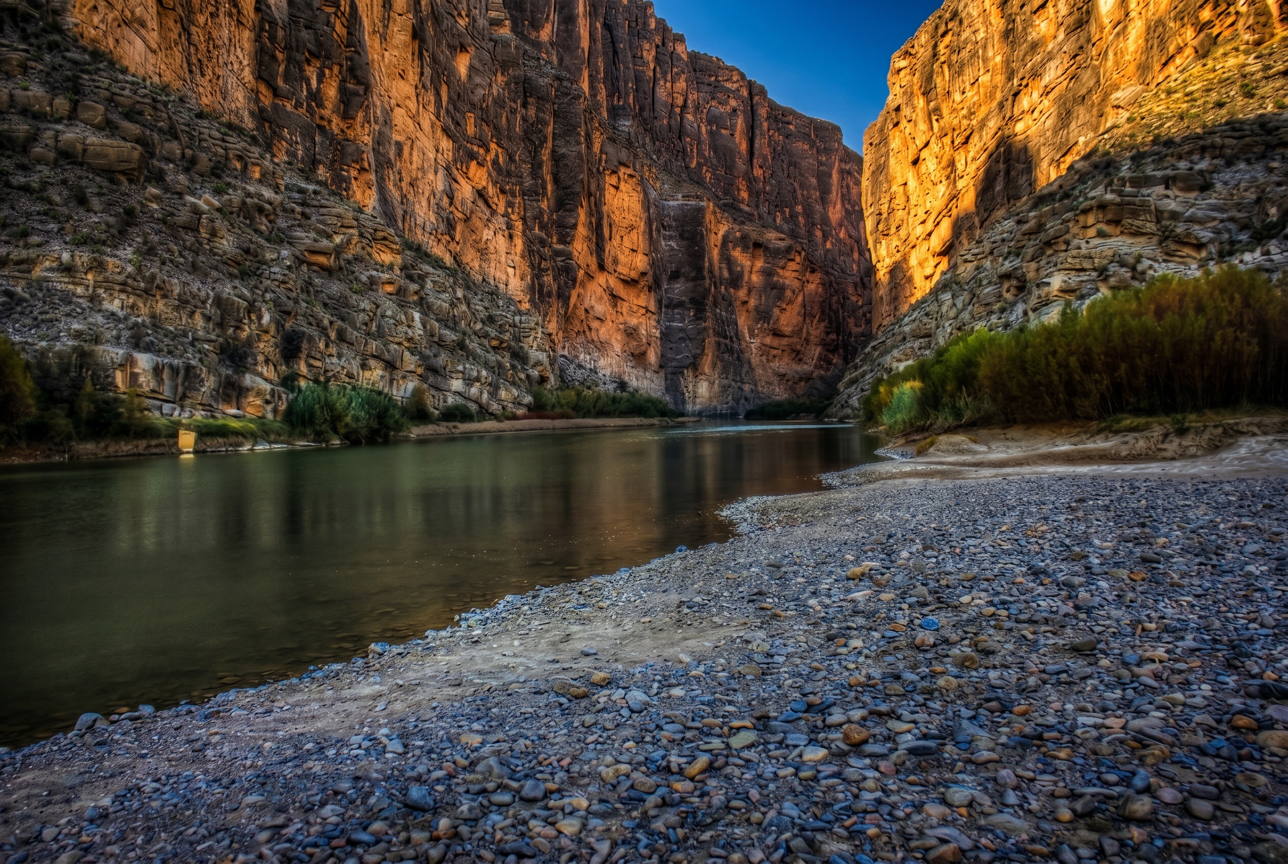Big Bend National Park, Texas: 15 tipů, co vidět a dělat 7 Ústí kaňonu Santa Elena s Rio Grande