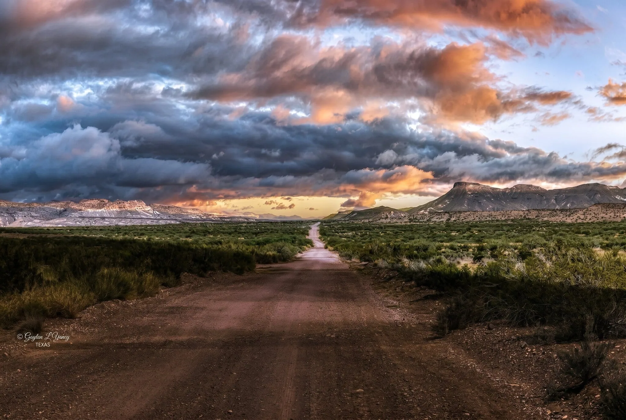 La Old Maverick Road de grava en Big Bend